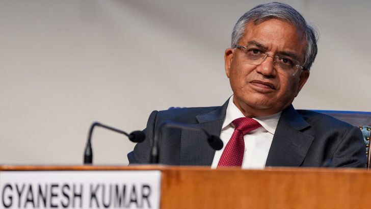 https://salarnews.in/public/uploads/images/newsimages/maannewsimage17082025_173746_Gyanesh Kumar.jpg